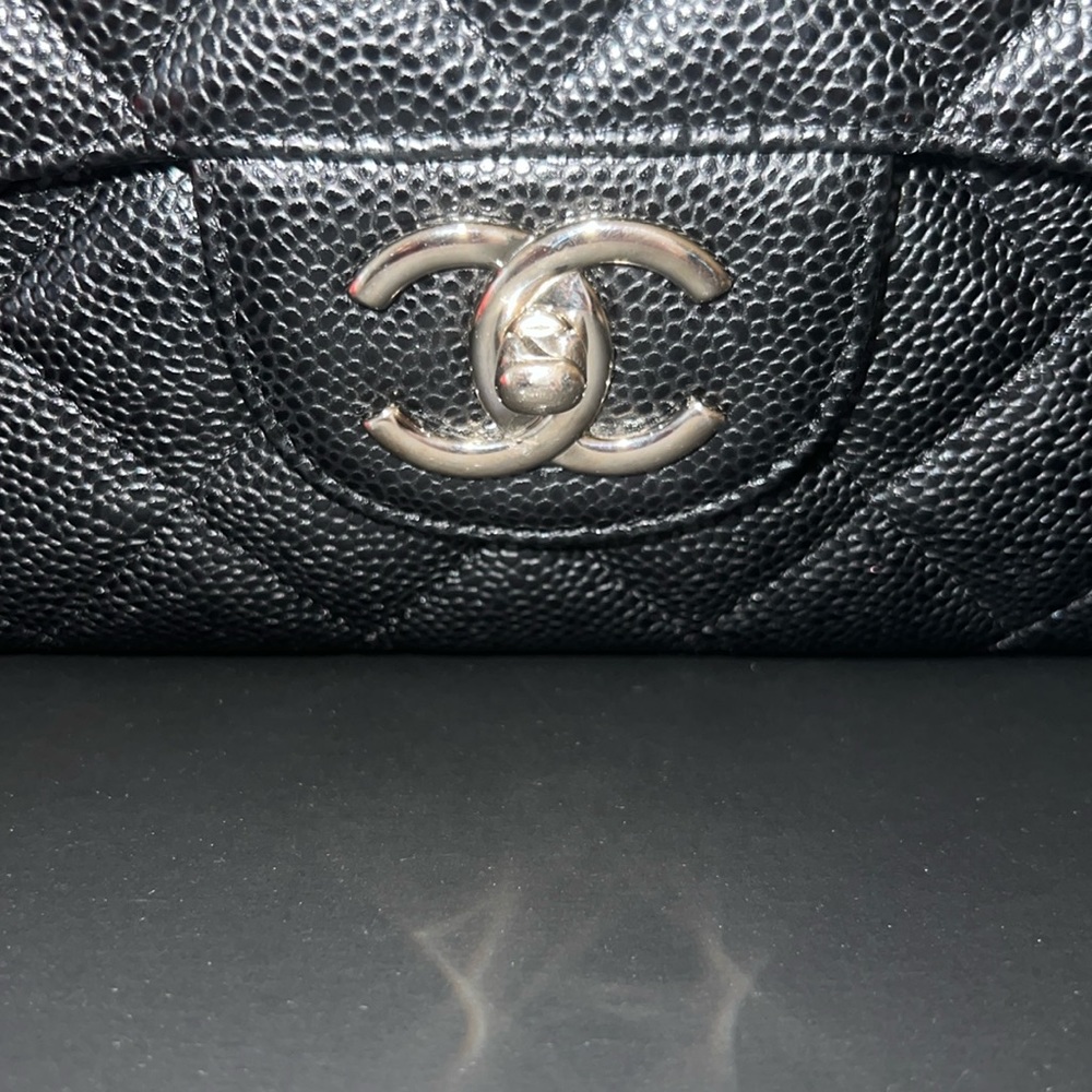 Maxi caviar chanel bag - Picture 2 of 14